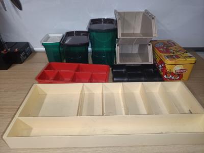 Krabičky, organizéry