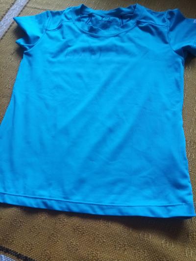 tričko pružné, možná do vody asi 4-5