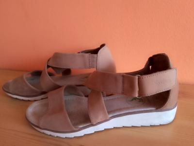 LETNÍ PÁSKOVÉ BOTY