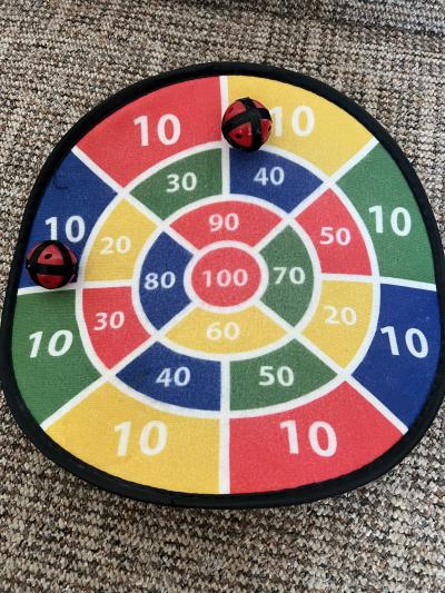 Zdarma terč s míčky