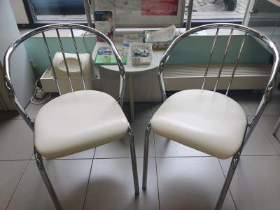 židle v pěkném stavu