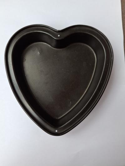 Plechova forma srdce