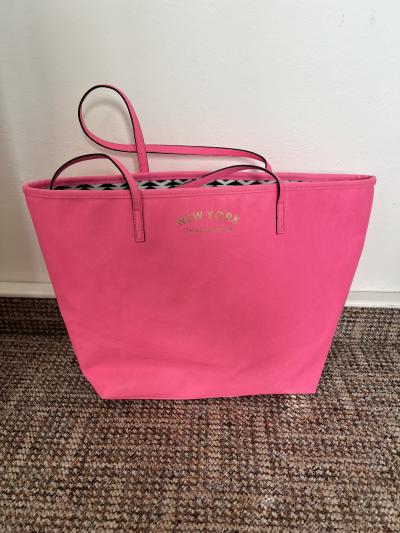 Daruji růžovou neon kabelku H&M