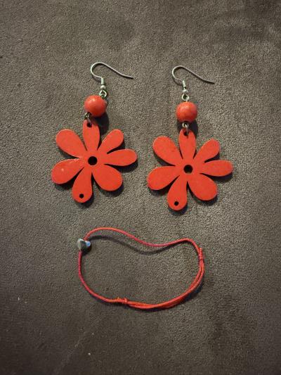 Dřevěné náušnice