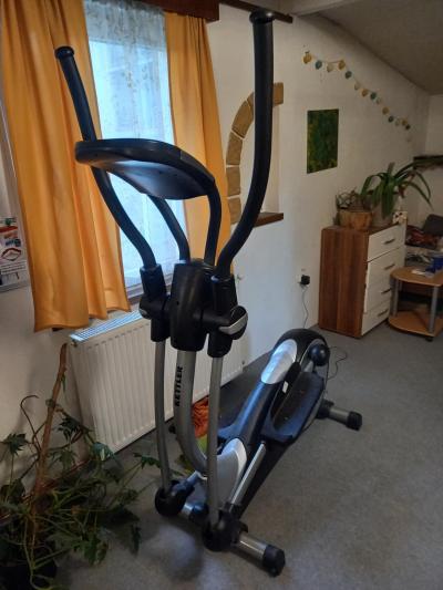 REZERVACE: Daruji Eliptický trenažer KETTLER Verso 300