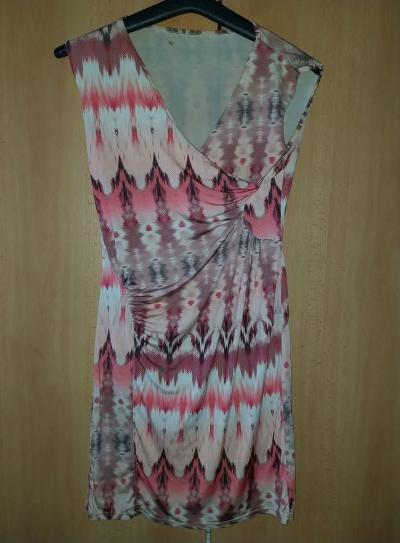 Krátké letní šaty vel L