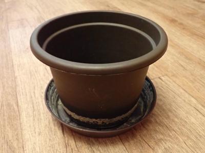 Plastový květináč 2, průměr 20 cm