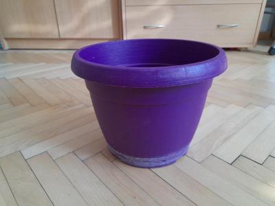 Plastovy kvetinac 4, prumer 26