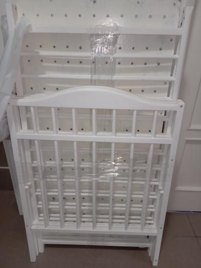 dětská bílá postýlka