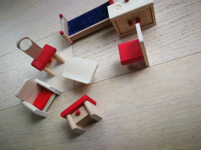 Nábytek pro panenky