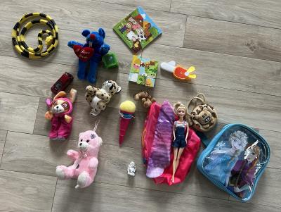 Za odvoz / kod daruji hracky