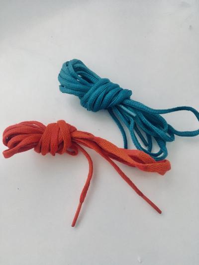 2ks ploche tkanicky od tenisek