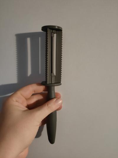 Váleček na odstraňování prachu, žmolků