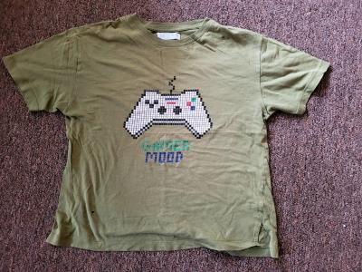 Triko zelené vel. 140