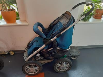 Daruji za odvoz sportovni kočár