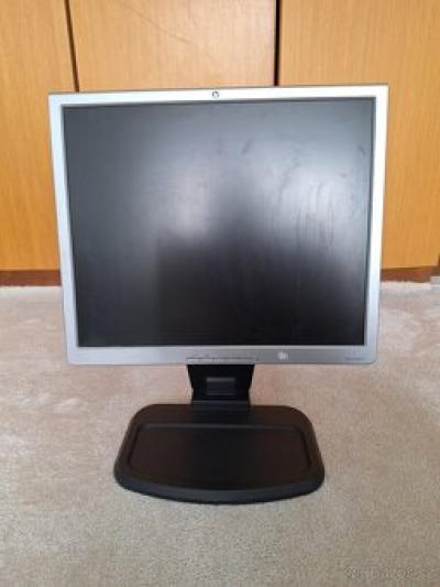 Monitor HP L1940T 19 " barevný
