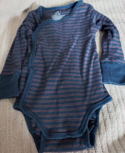 Body vel. 68 proužek dl.rukav