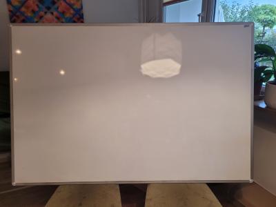 Bílou magnetickou tabuli / Whiteboard 150x100cm
