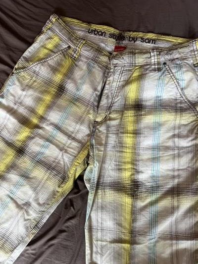 pánské/chlapecké šortky vel. M