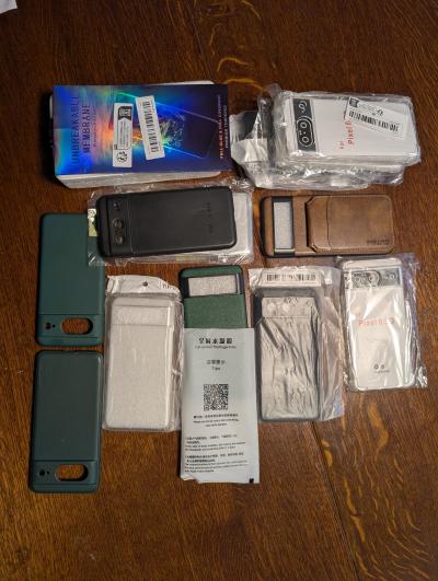 Kryty, ochranné fólie a skla pro Google Pixel 8