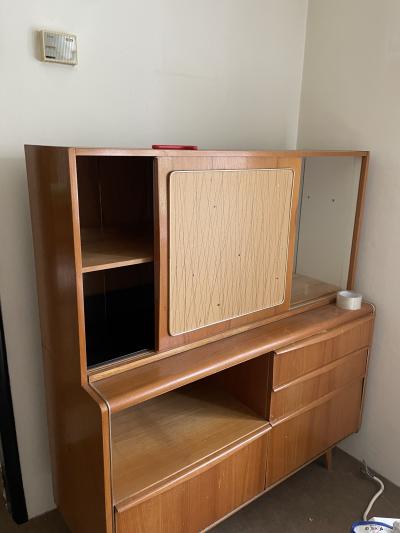 Skříň 2 - k odběru 11.10