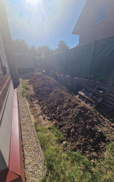 Hlína (3 m3 hnědé)