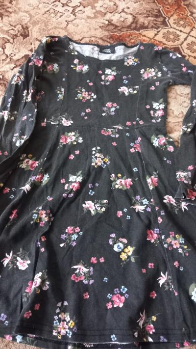 Dívčí šaty vel 116