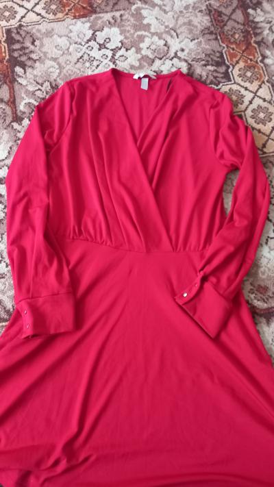 Dámské šaty velikost L