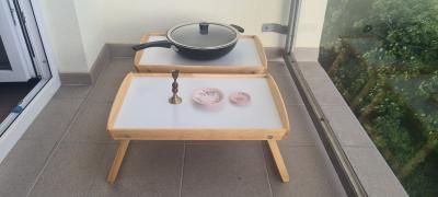 Daruji za odvoz 2x IKEA podnosy,  pánev a drobnosti