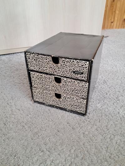 Krabice s přihrádkami, šuplíky, papírová