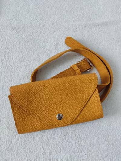 Malá kabelka na opasek