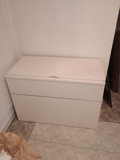 Starý bílý peřiňák