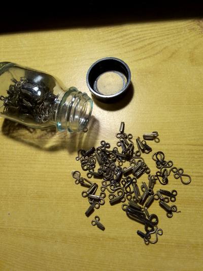 GALANTERIE - HÁČKY