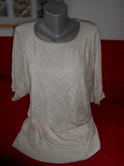 Velmi široký svetřík  zn. Masai vel. M