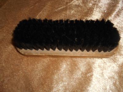 Kartáč na šaty - dřevo