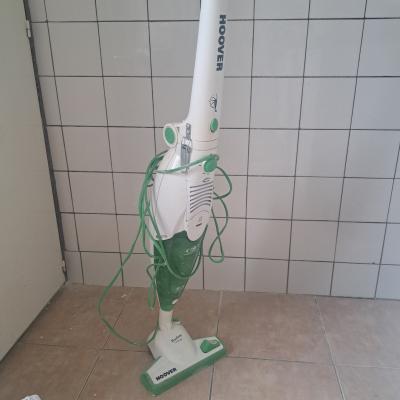 Nefunkcni vysavac hoover