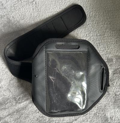 OBAL NA MOBIL NA PAŽI