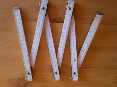 DŘEVĚNÝ SKLÁDACÍ METR III.