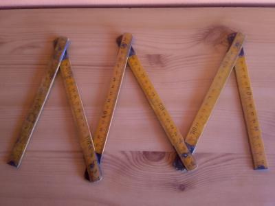 DŘEVĚNÝ SKLÁDACÍ METR I.