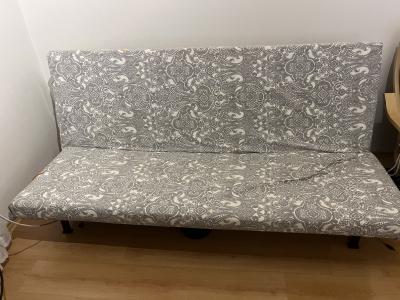 Daruji rozkládací gauč