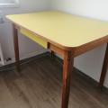 Dřevěný stůl s šuplíkem-prodáno