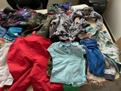 Daruji mix chlapeckého oblečení vel. 92 a 98