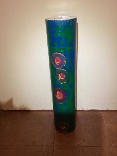 Buben prumer zhruba 12 cm, doma delany