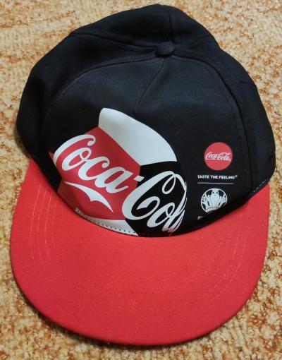 Úplně nová kšiltovka