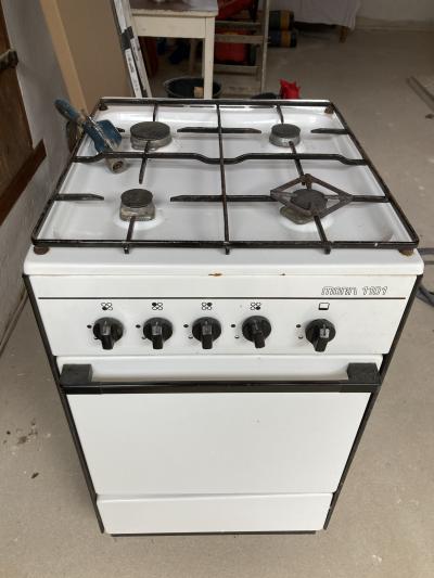 Plynová trouba se sporákem