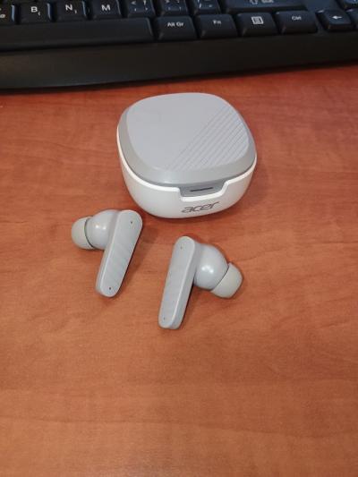 Bezdrátová sluchátka ACER