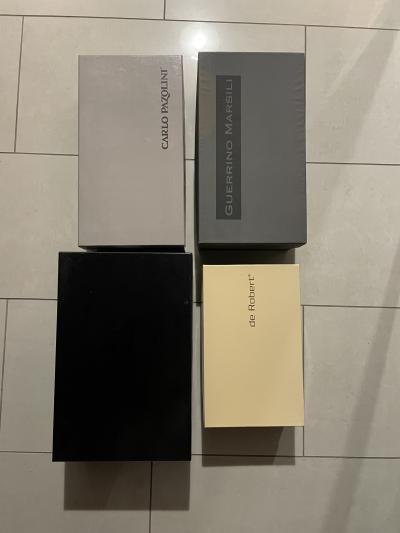 Pevné krabice od bot