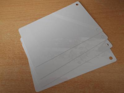 Vzorky větších plastových karet na tvoření a jiné využití,