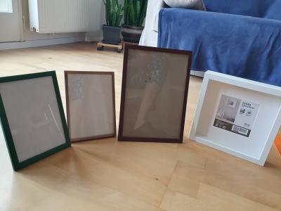 Daruji za odvoz čtyři rámečky na fotky nebo obrázky