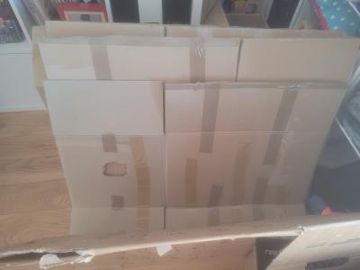 Krabice na stěhování